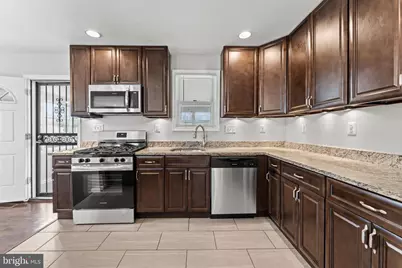 2713 Pinecreek Place, District Heights, MD 20747 - Photo 11