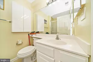 6520 Lake Park Dr, Greenbelt, MD 20770 - Photo 29