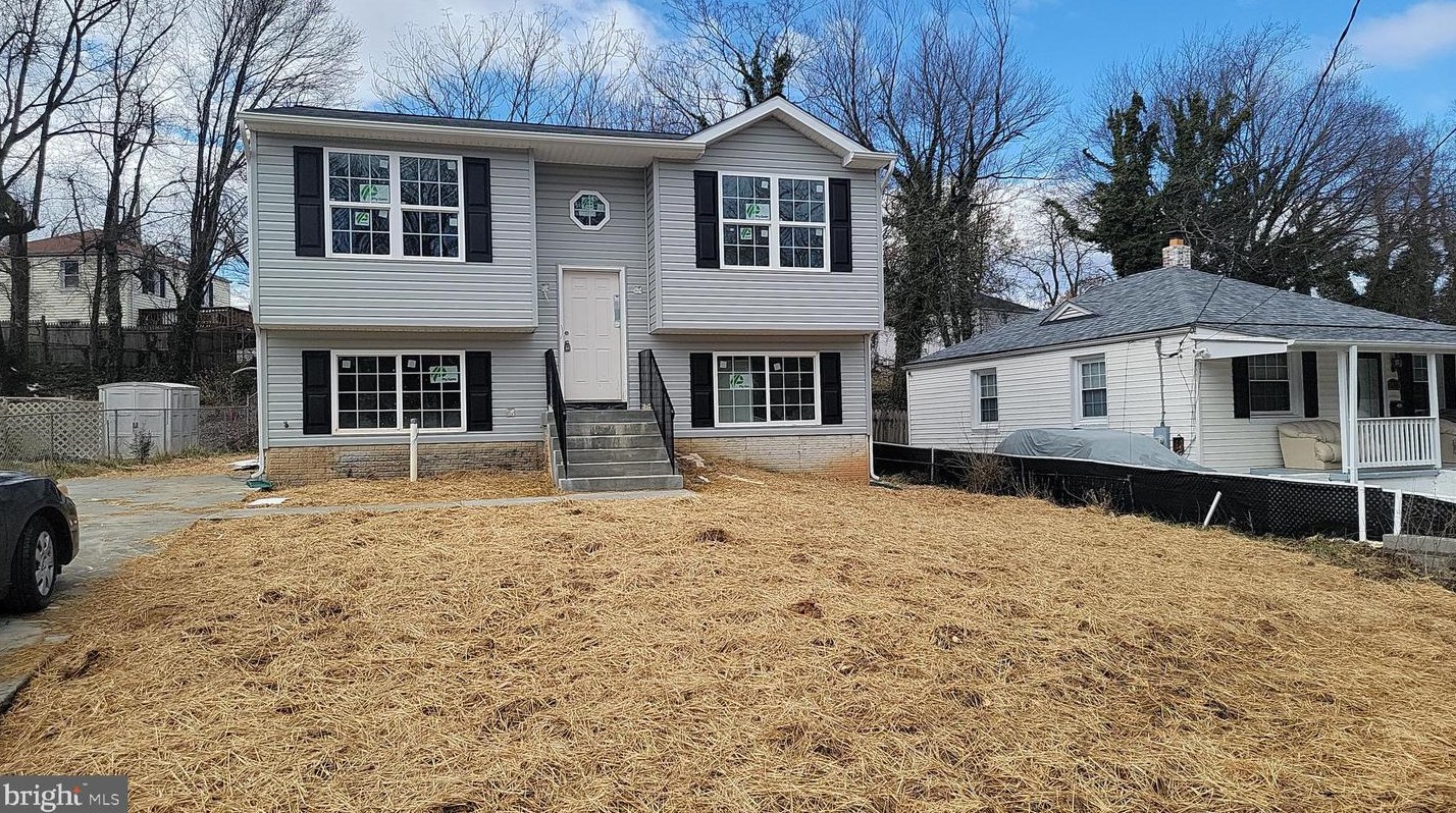 1320 Farmingdale Ave, Capitol Heights MD  20743-1218 exterior