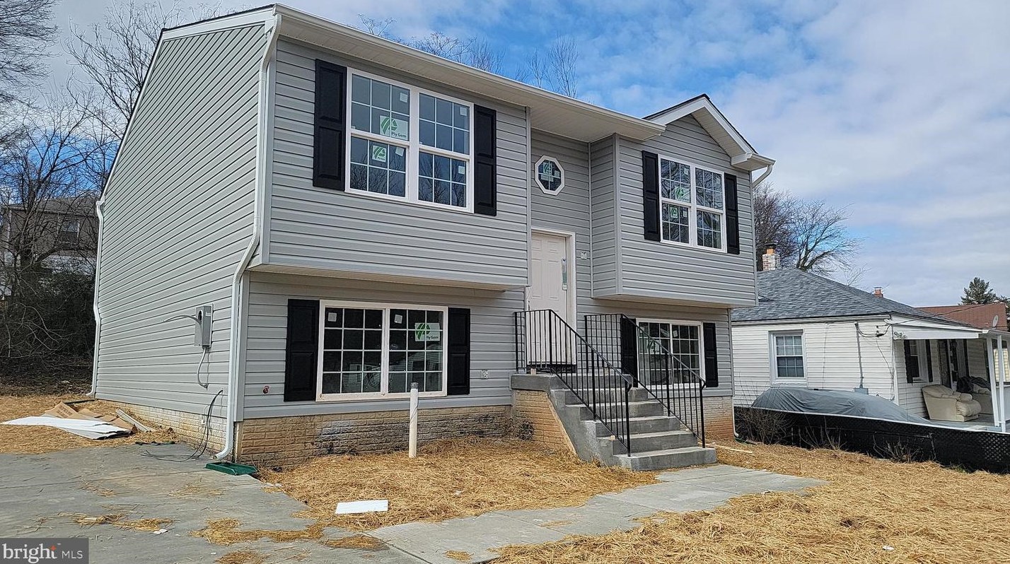 1320 Farmingdale Ave, Capitol Heights MD  20743-1218 exterior