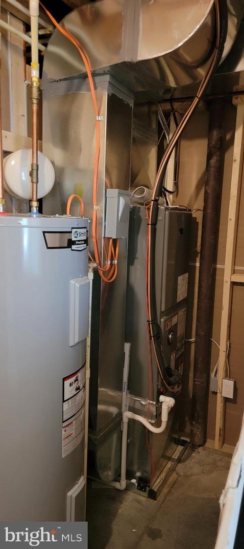 1320 Farmingdale Ave, Capitol Heights MD  20743-1218 exterior