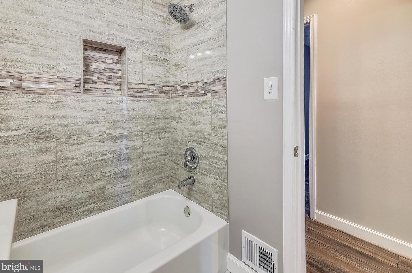 1004 Cypresstree Dr, Capitol Heights MD  20743-6308 exterior