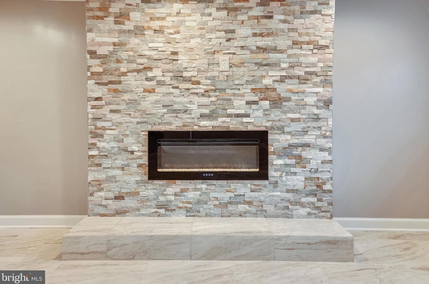 1004 Cypresstree Dr, Capitol Heights MD  20743-6308 exterior