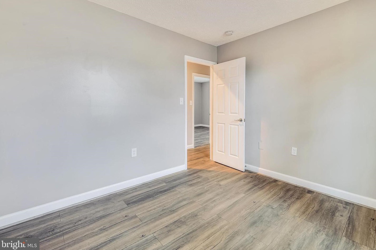 1004 Cypresstree Dr, Capitol Heights MD  20743-6308 exterior