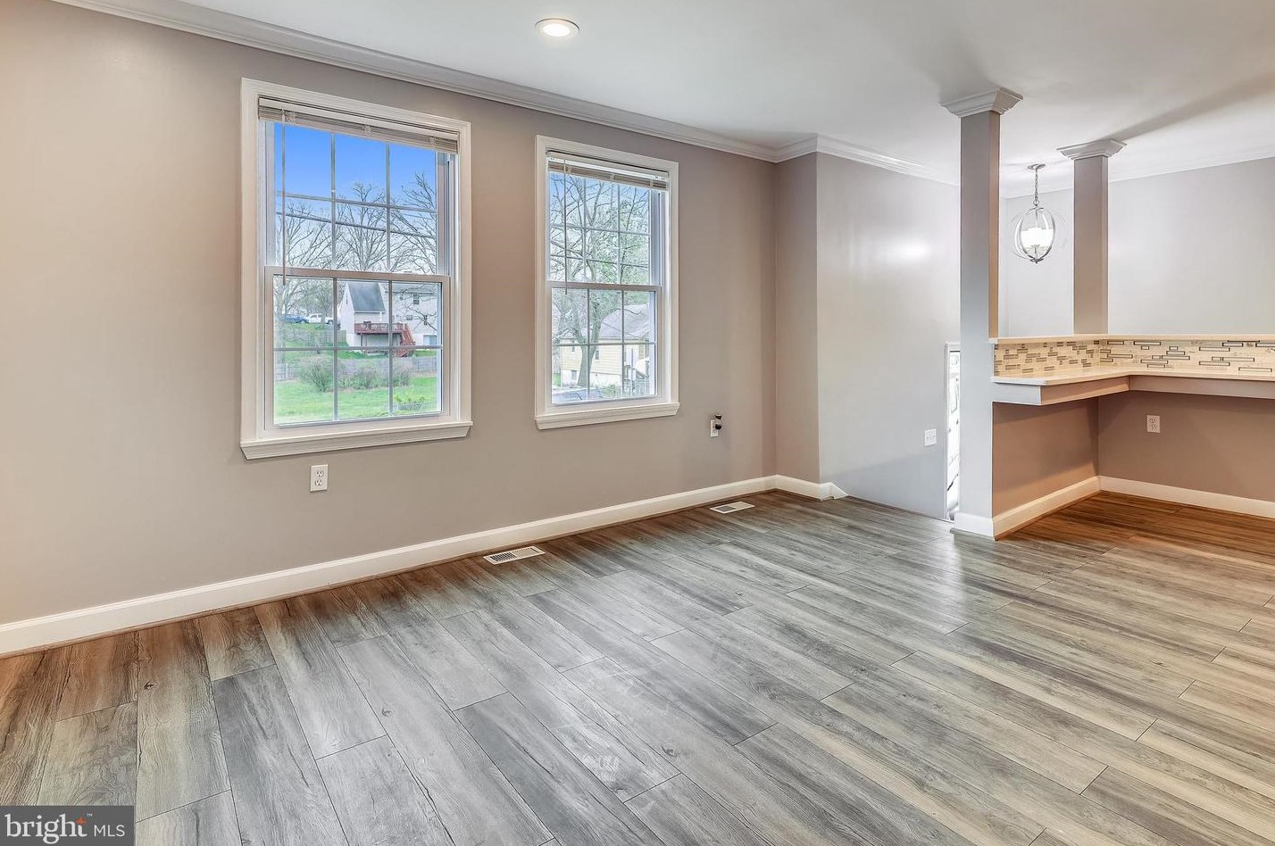 1004 Cypresstree Dr, Capitol Heights MD  20743-6308 exterior