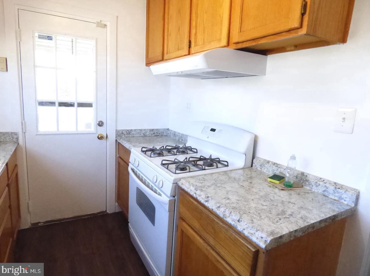 4906 Winthrop St, Oxon Hill MD  20745-2666 exterior