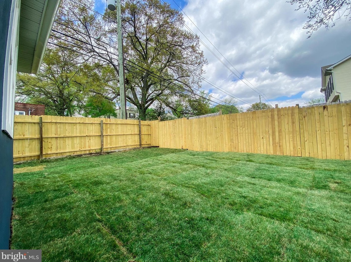 5028 Emo St, Capitol Heights MD  20743-2857 exterior