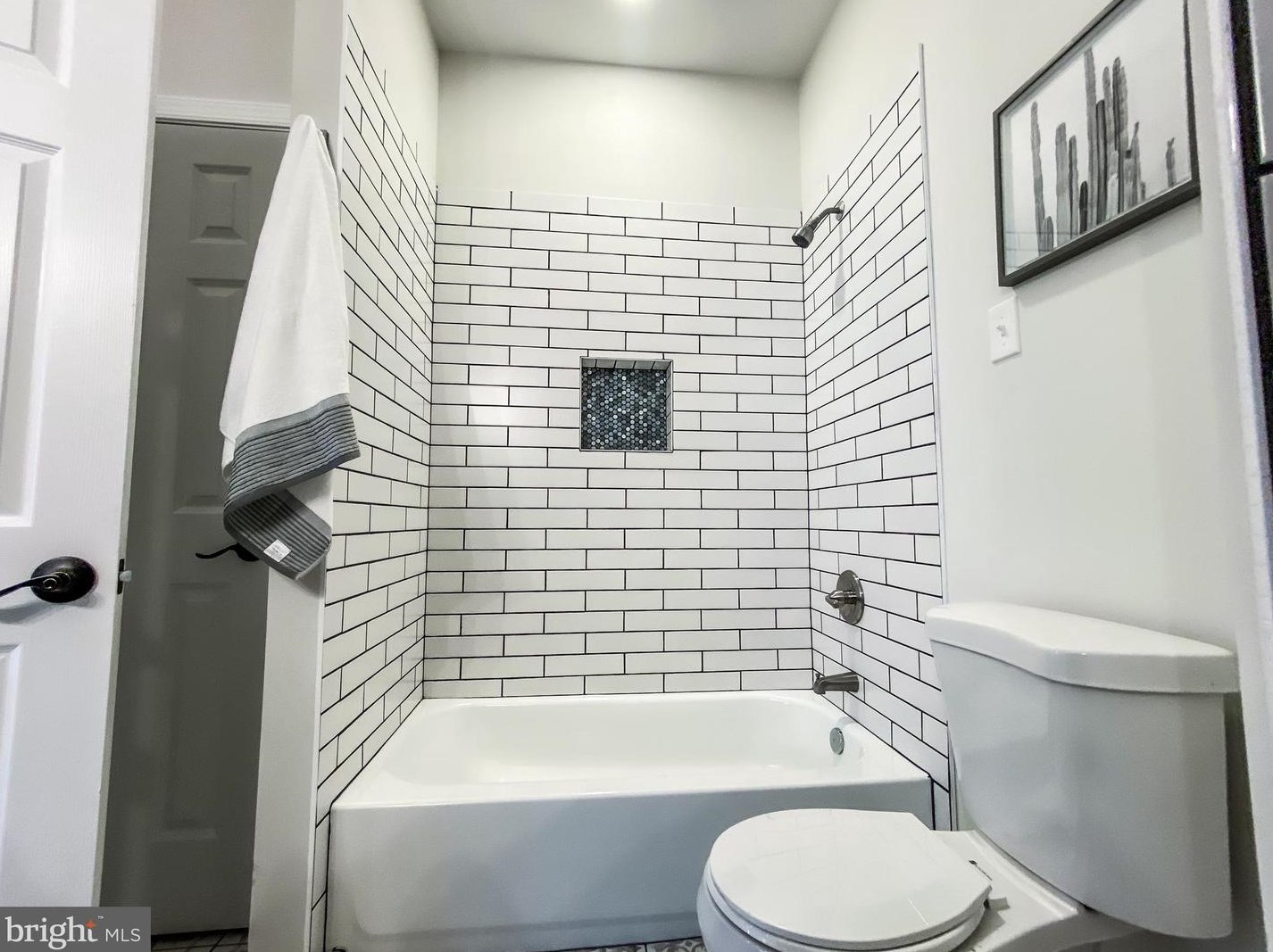 5028 Emo St, Capitol Heights MD  20743-2857 exterior