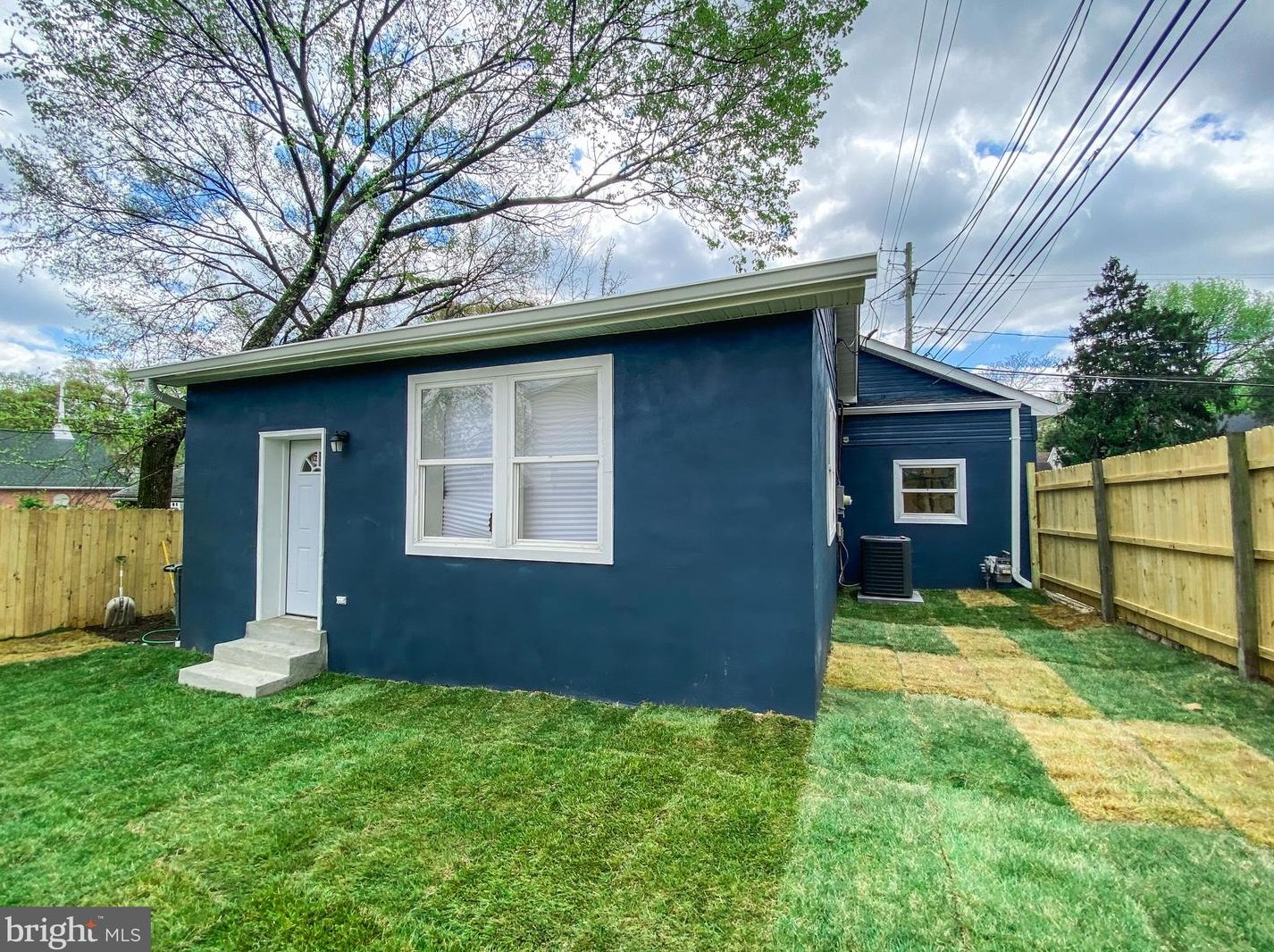 5028 Emo St, Capitol Heights MD  20743-2857 exterior