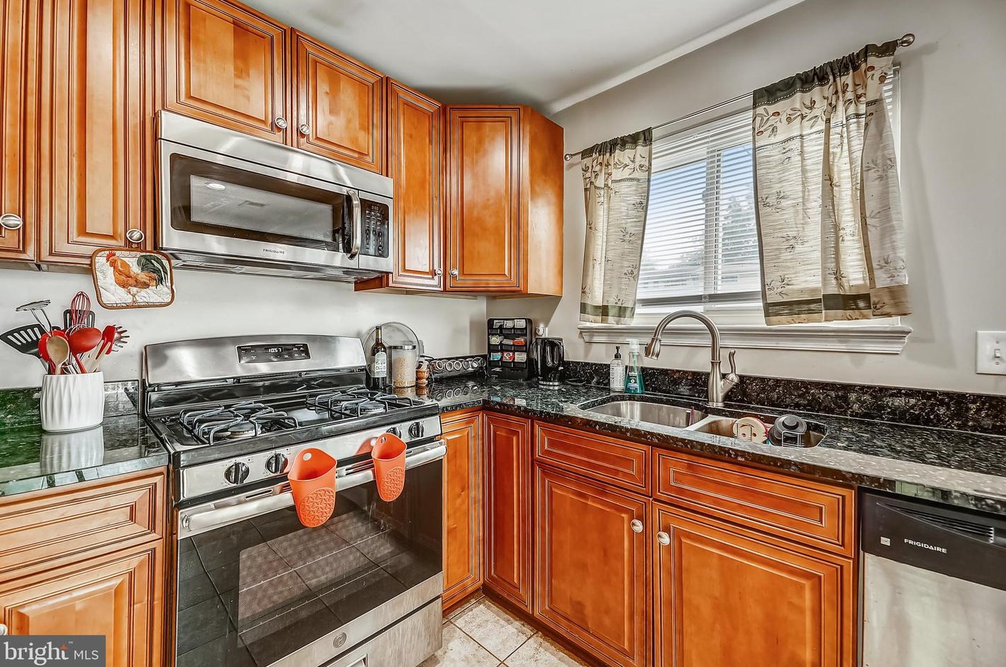 618 Birchleaf Ave, Capitol Heights MD  20743-1801 exterior