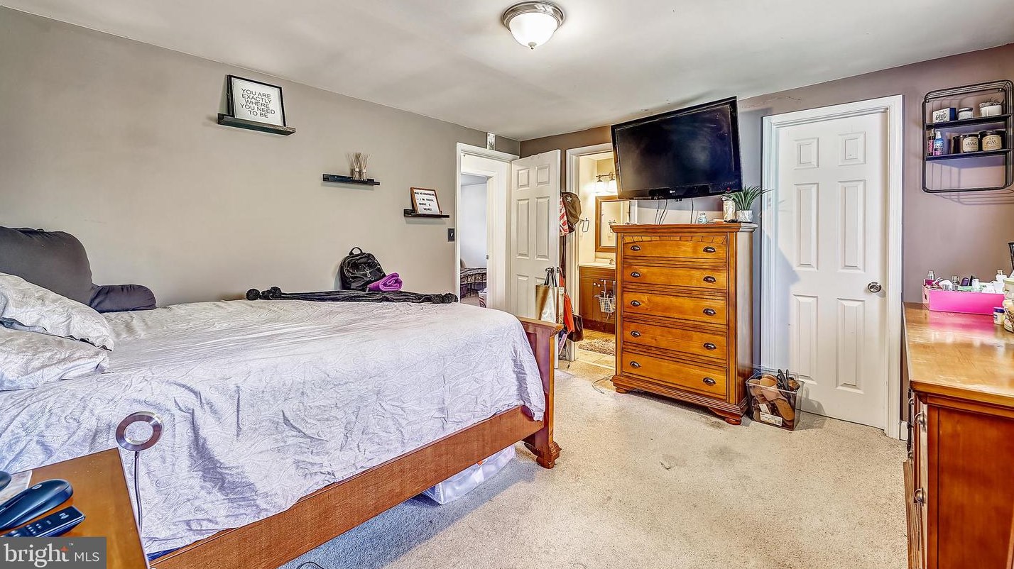 618 Birchleaf Ave, Capitol Heights MD  20743-1801 exterior