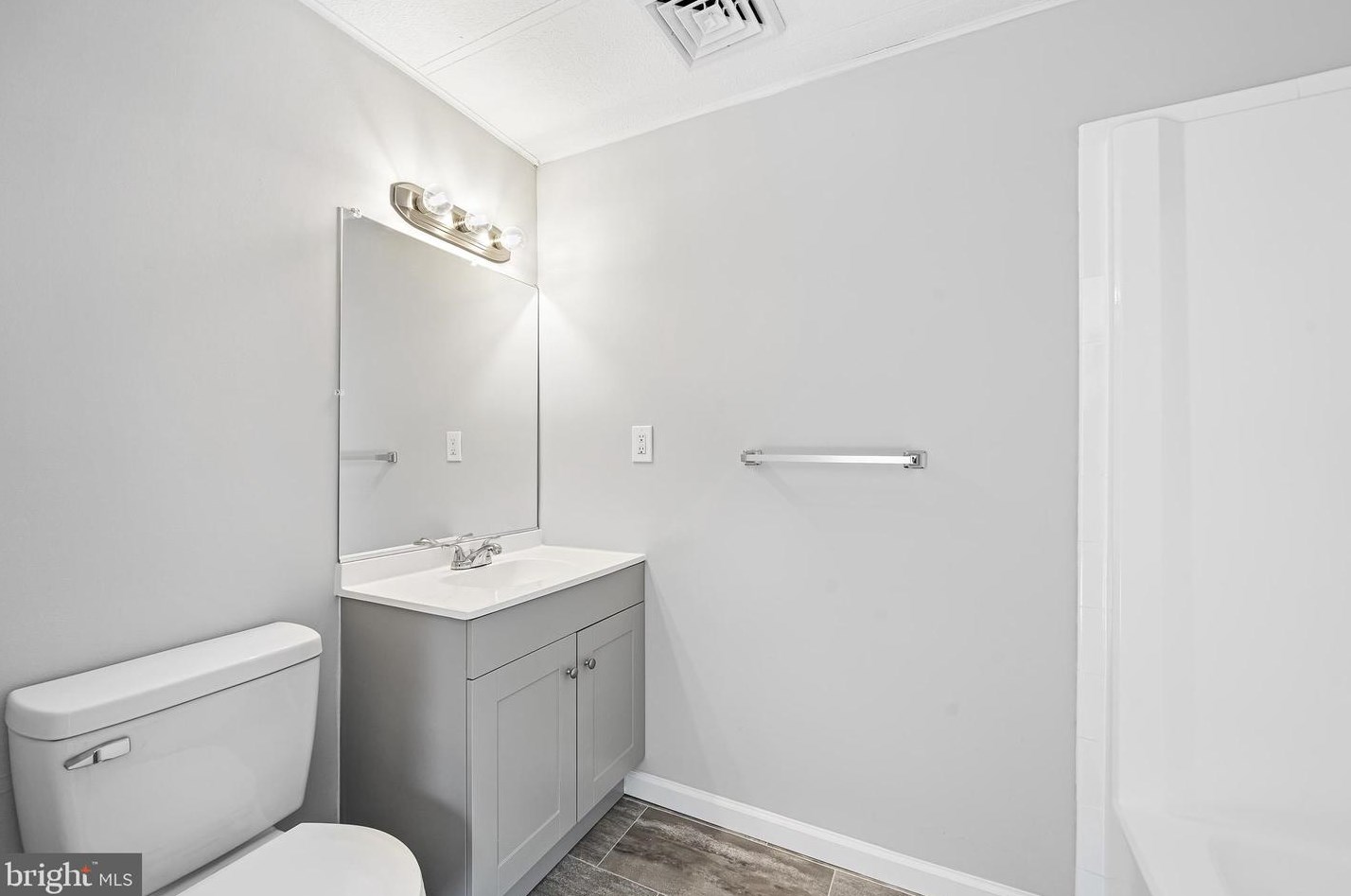 220 Nichols Manor Dr, Stevensville MD  21666-2232 exterior