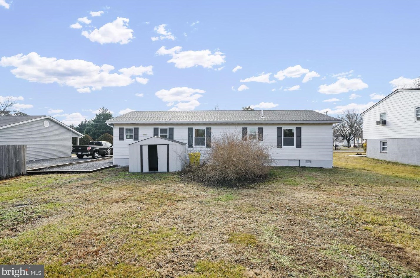 220 Nichols Manor Dr, Stevensville MD  21666-2232 exterior