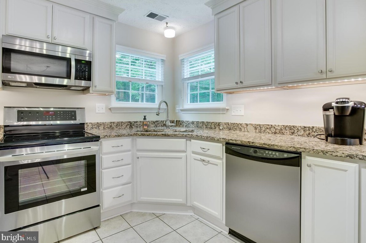 21309 Essex Dr, Lex Pk MD  20653-4120 exterior