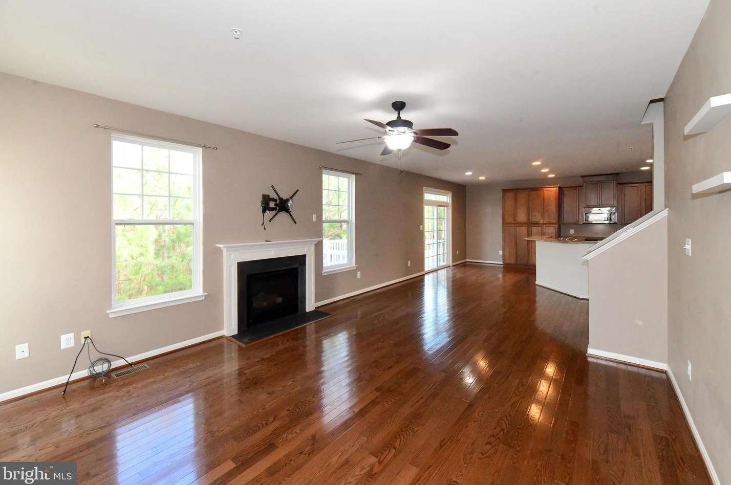 43980 Swift Fox Dr, California MD  20619-7123 exterior