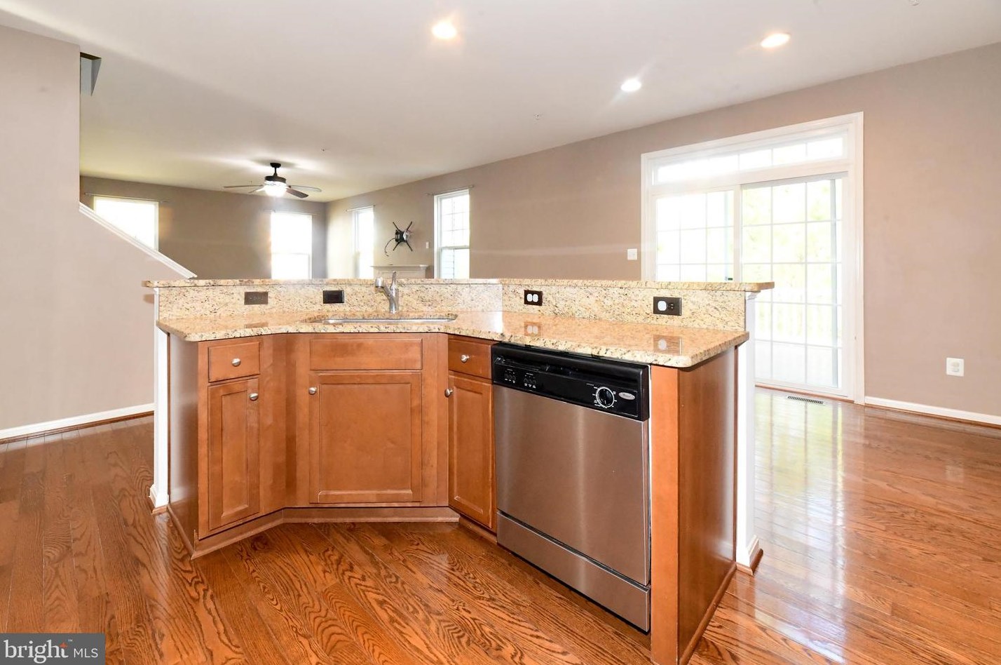 43980 Swift Fox Dr, California MD  20619-7123 exterior