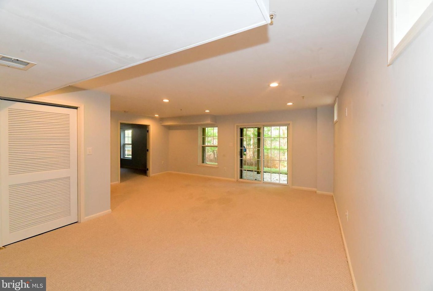 43980 Swift Fox Dr, California MD  20619-7123 exterior