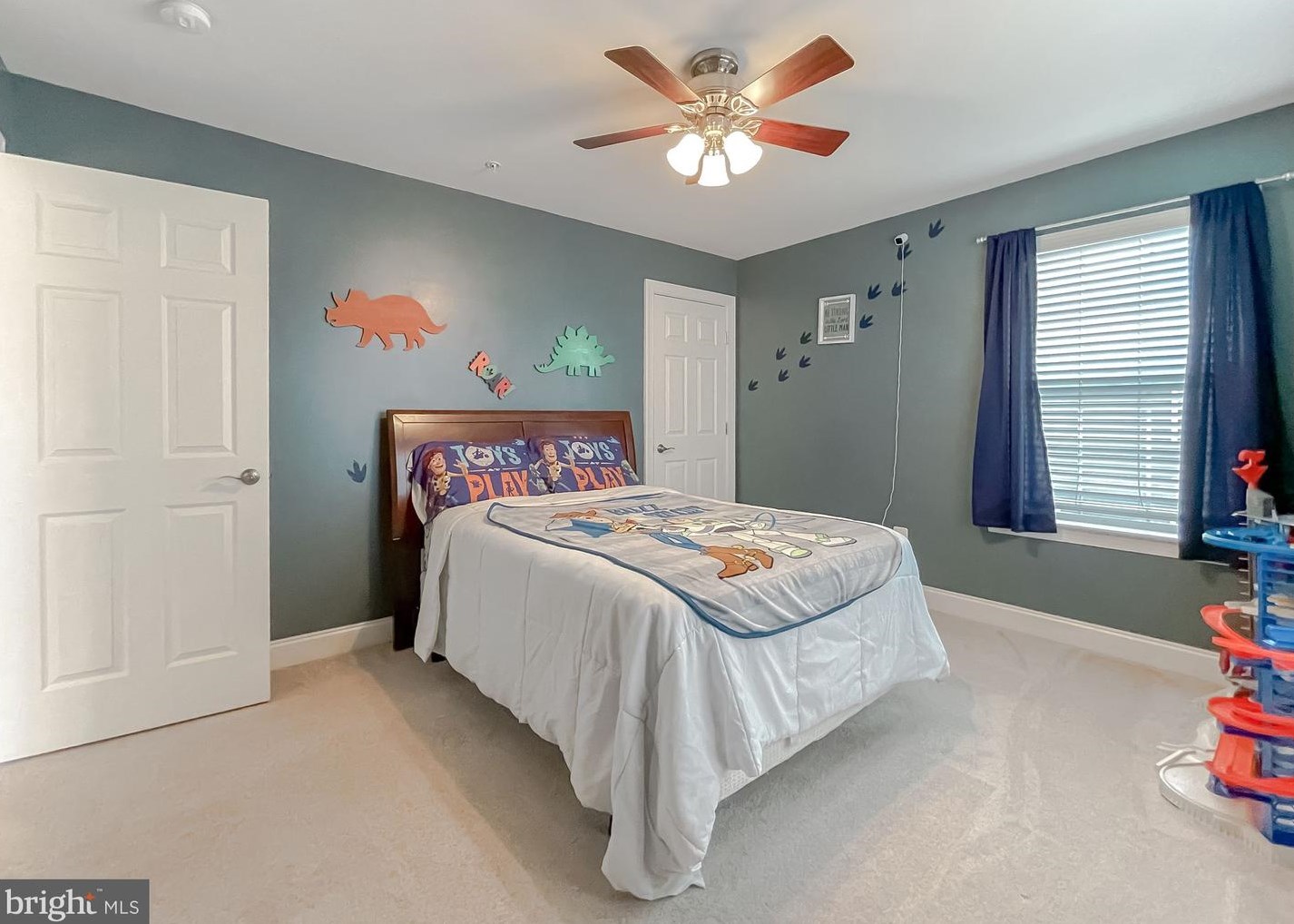 46946 Pembrooke St, Lex Pk MD  20653-8222 exterior