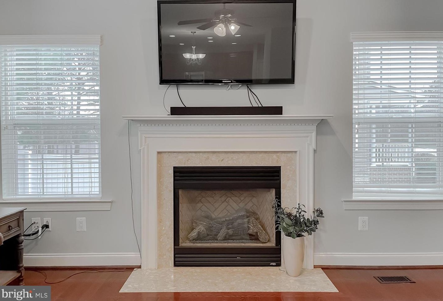 46946 Pembrooke St, Lex Pk MD  20653-8222 exterior