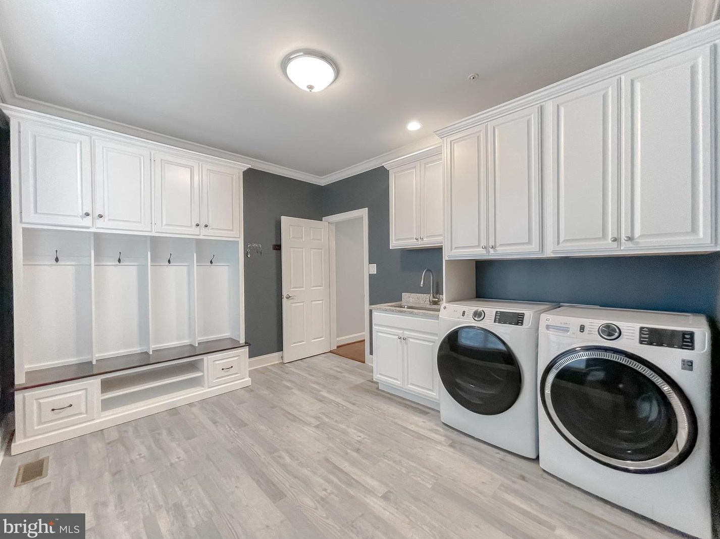 46946 Pembrooke St, Lex Pk MD  20653-8222 exterior