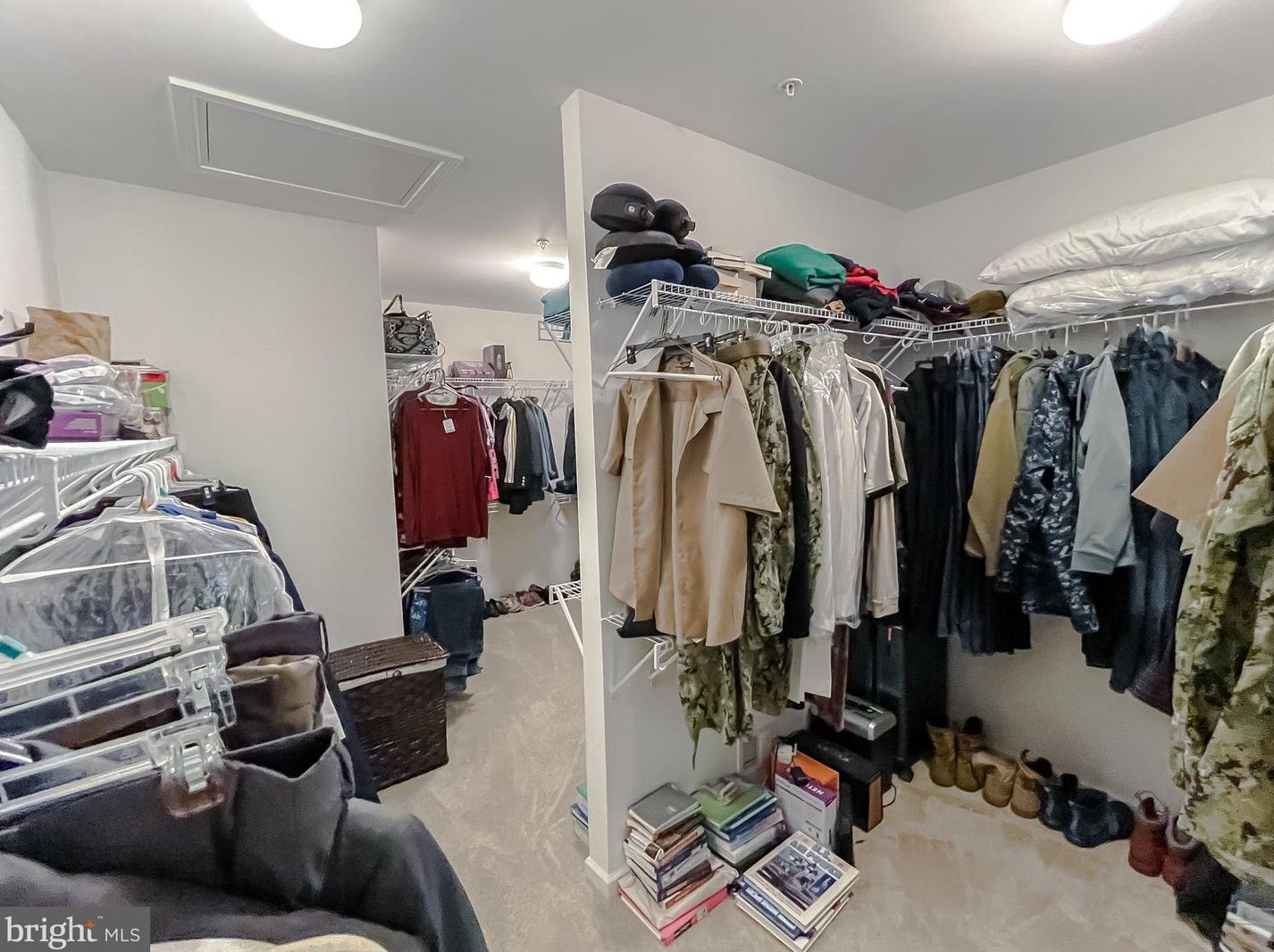 43932 Swift Fox Dr, California MD  20619-7136 exterior