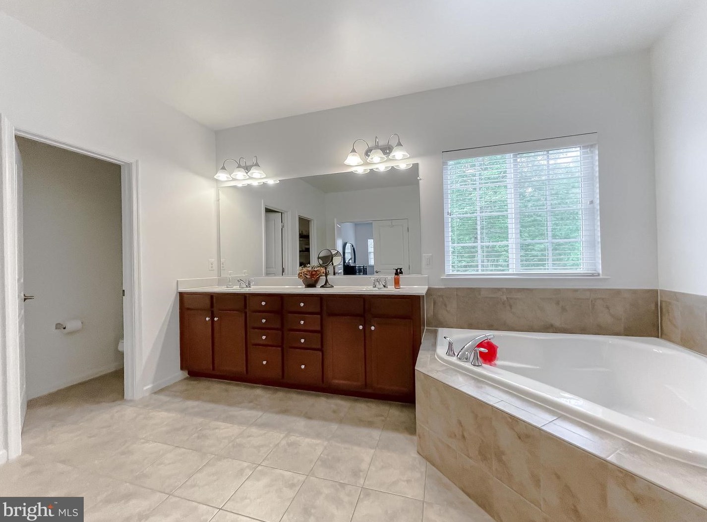 43932 Swift Fox Dr, California MD  20619-7136 exterior