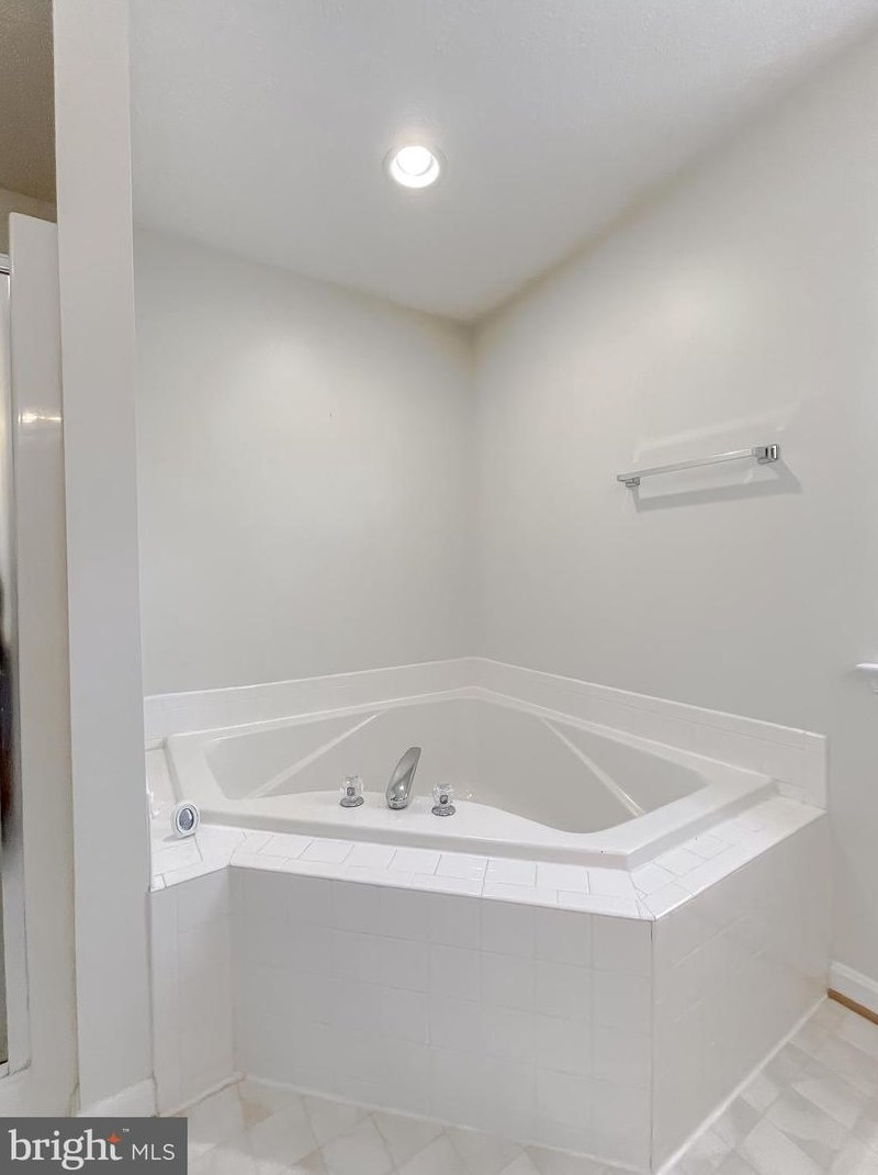 46721 Robert Leon Dr, Lex Pk MD  20653-3775 exterior