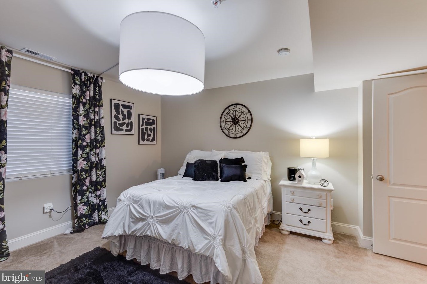 46979 Pembrooke St, Lex Pk MD  20653-8222 exterior