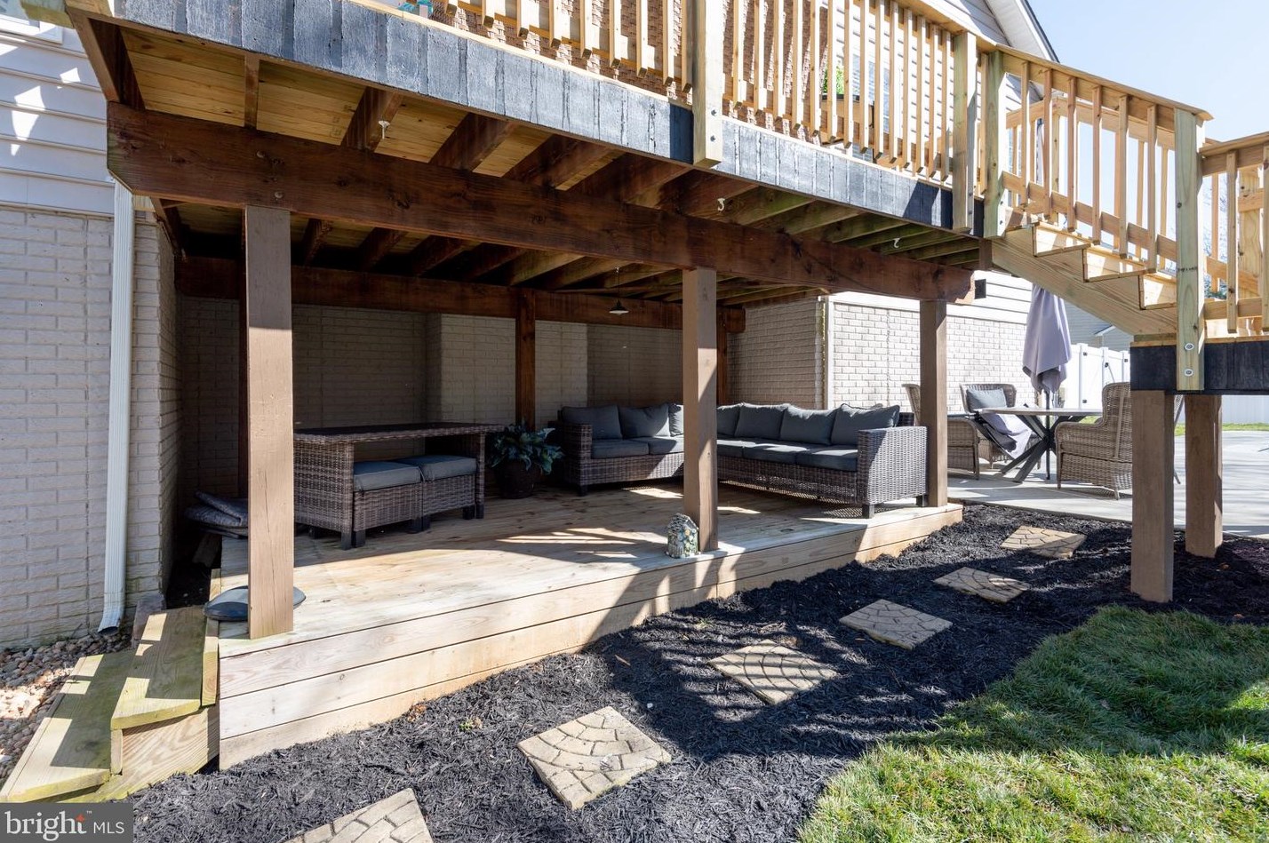 46979 Pembrooke St, Lex Pk MD  20653-8222 exterior