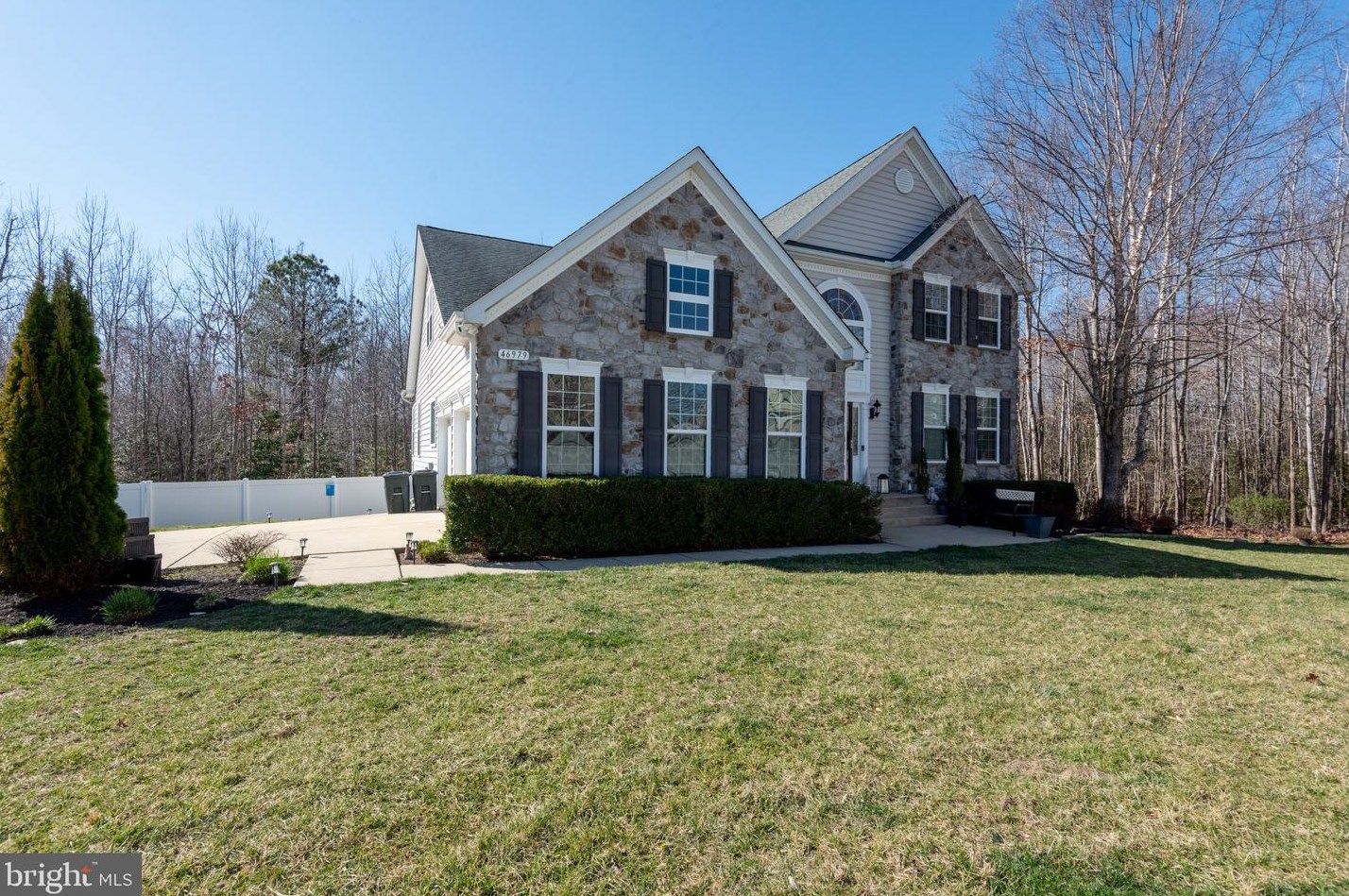 46979 Pembrooke St, Lex Pk MD  20653-8222 exterior