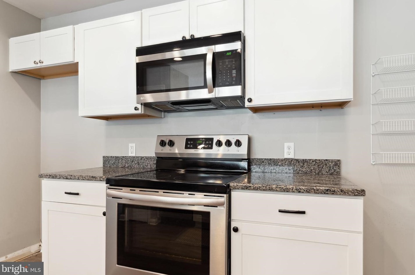 39556 Mason Dr, Mechanicsville MD 20659-2247 exterior