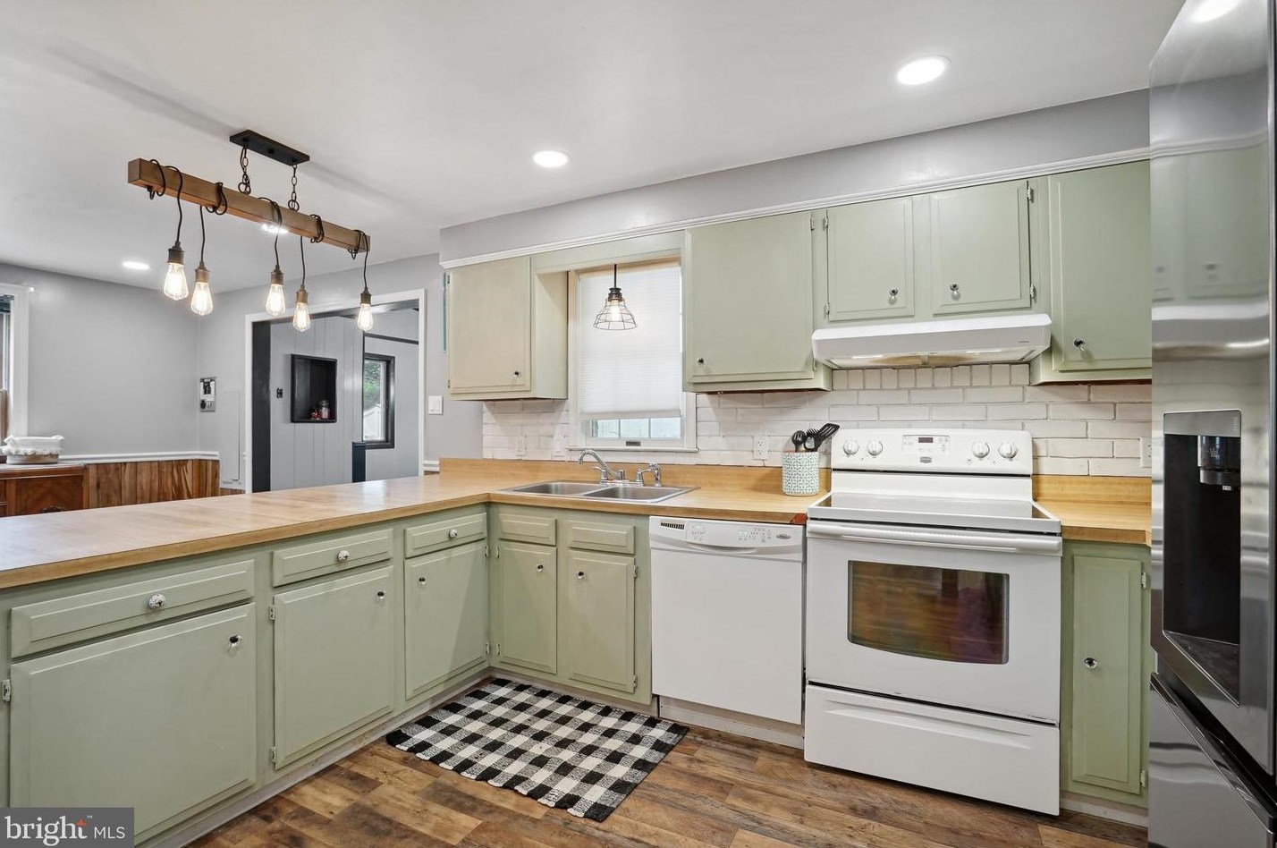 37694 Dogwood Ct, Mechanicsville MD  20659-2663 exterior