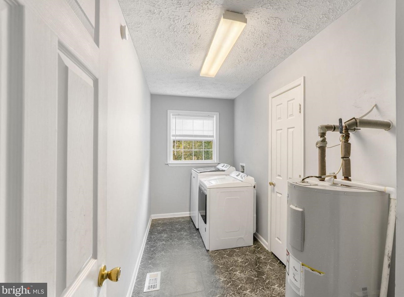 35899 Army Navy Dr, Mechanicsville MD  20659-2931 exterior