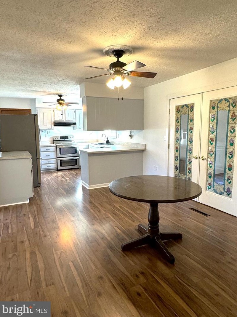 27052 Oxley Dr, Mechanicsville MD 20659-5803 exterior