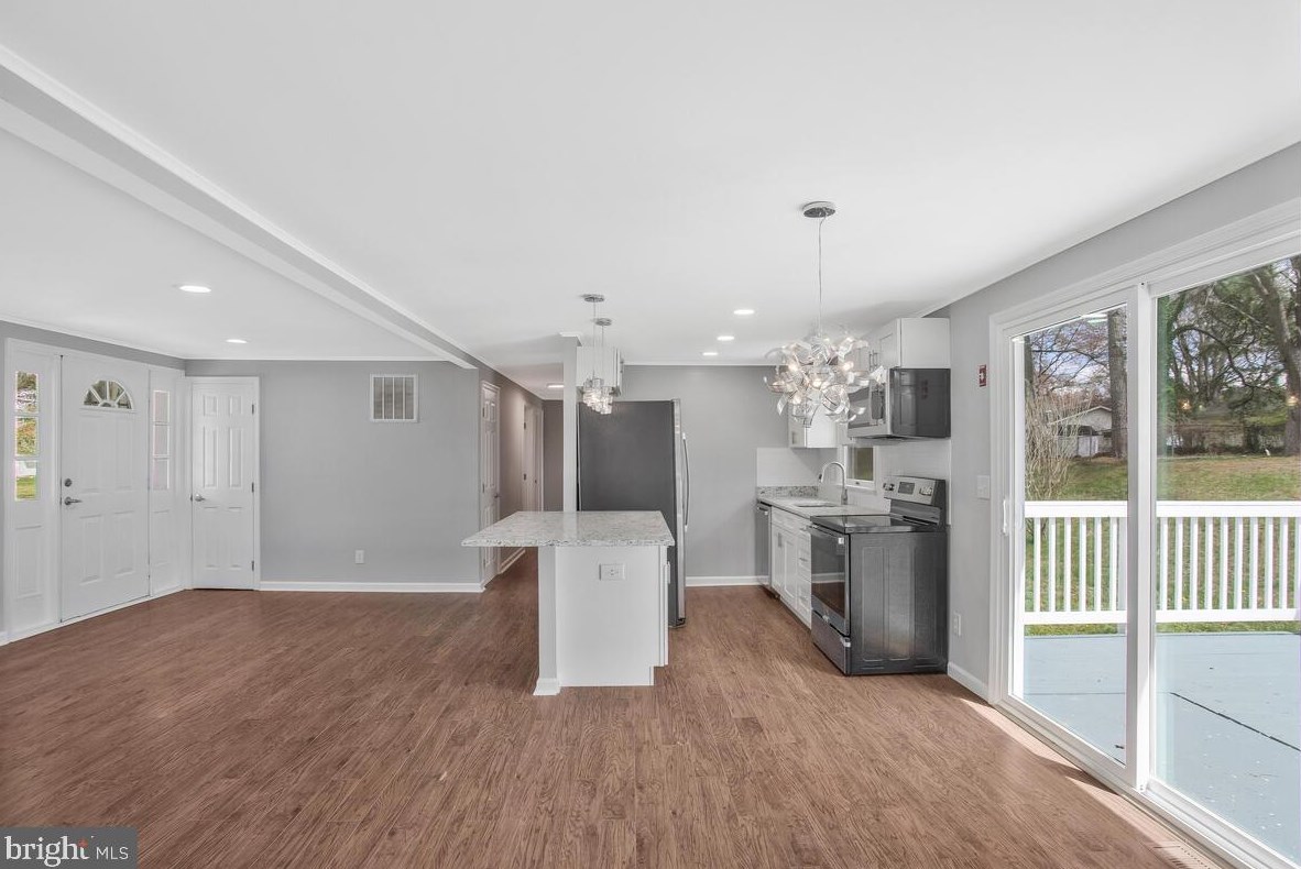 21388 Essex Dr, Lex Pk MD  20653-4121 exterior