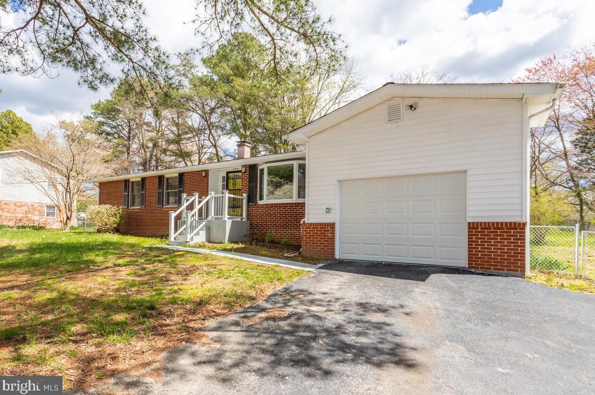 21388 Essex Dr, Lex Pk MD  20653-4121 exterior