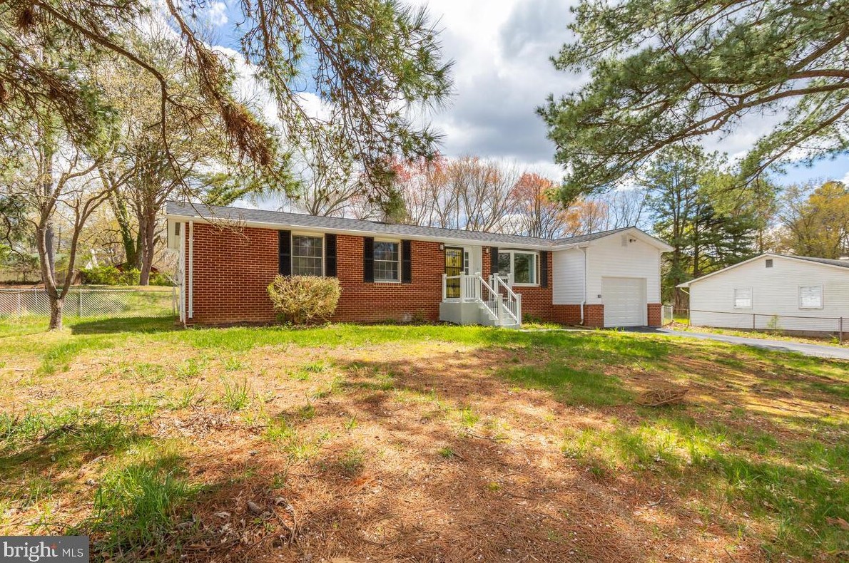 21388 Essex Dr, Lex Pk MD  20653-4121 exterior