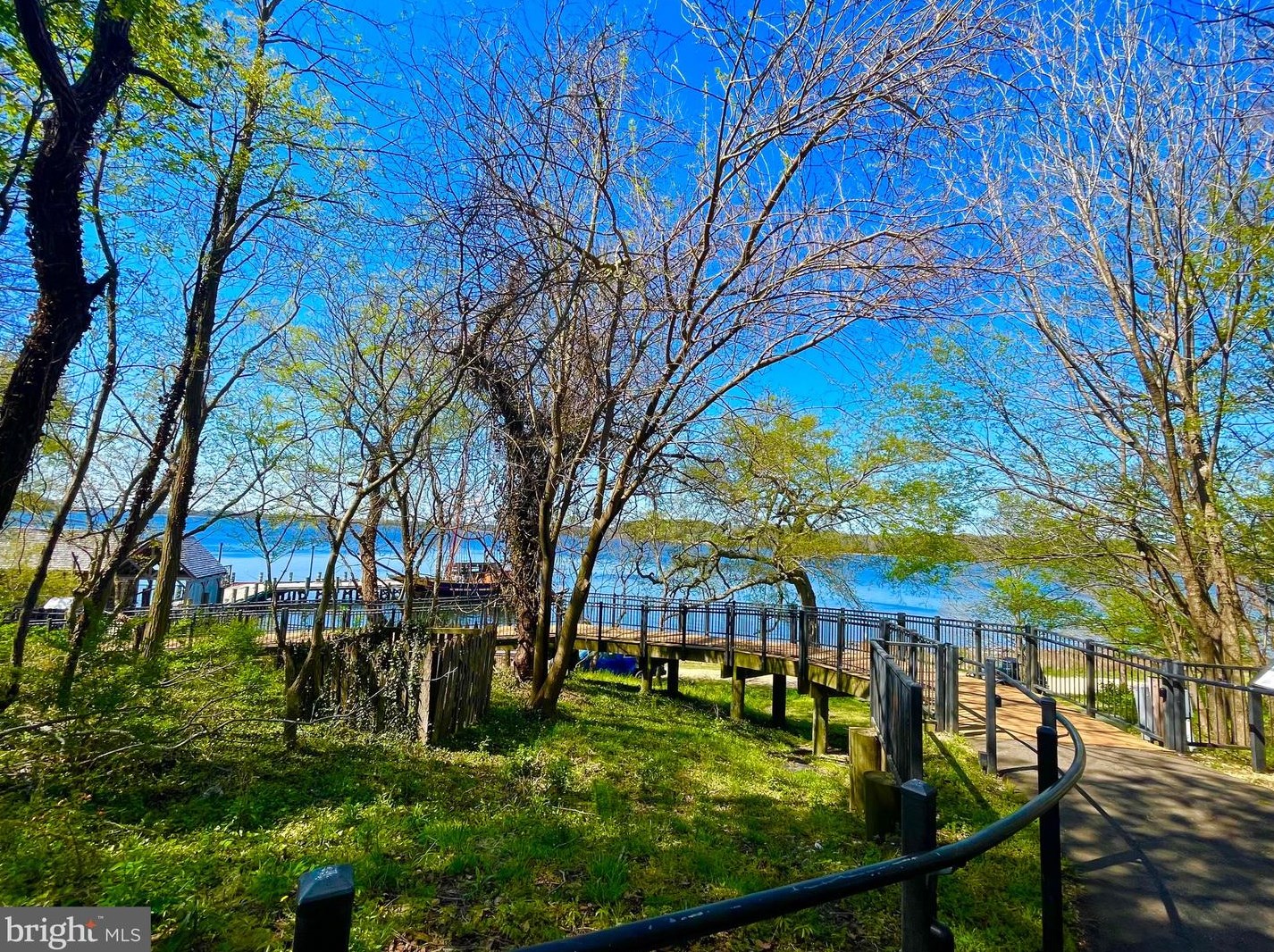 19505 Pt Lookout Rd, Lex Pk MD 20653-3123 exterior