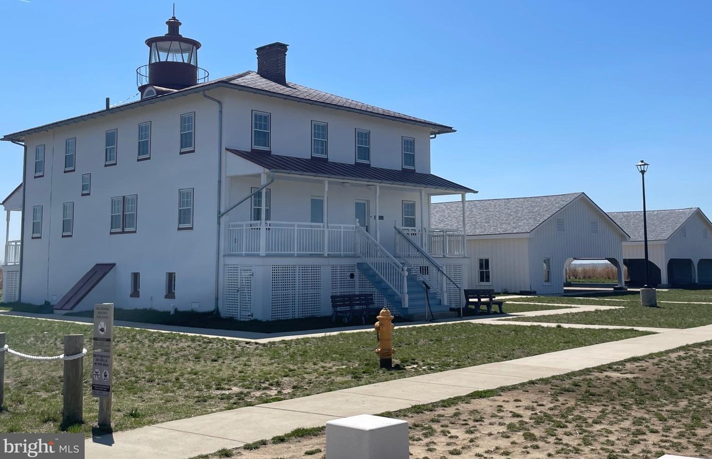 19505 Pt Lookout Rd, Lex Pk MD 20653-3123 exterior