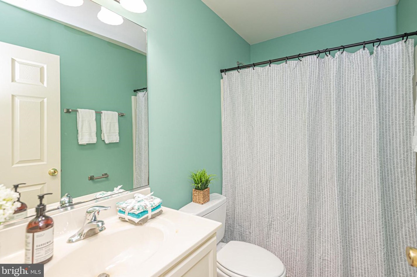 30057 Greenspring Dr, Princess Anne MD 21853-2715 exterior