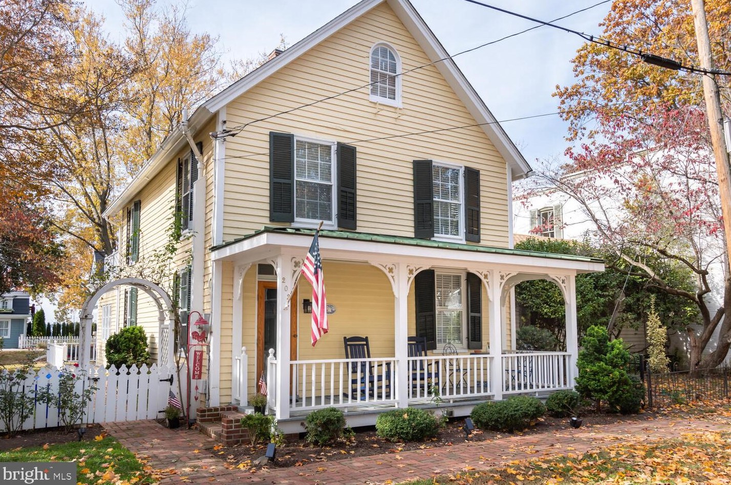 202 Tred Avon Ave, Oxford MD  21654-1027 exterior