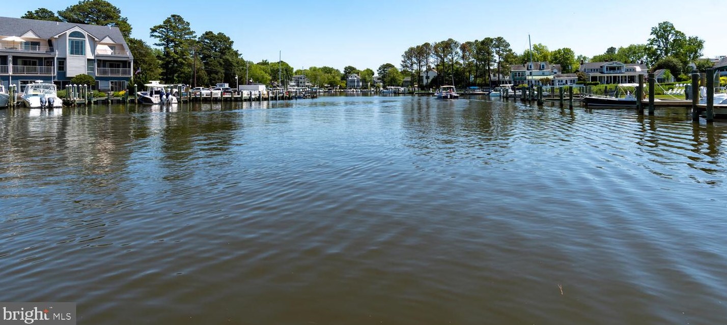 104 Maple Ave, Saint Michaels MD 21663-2974 exterior