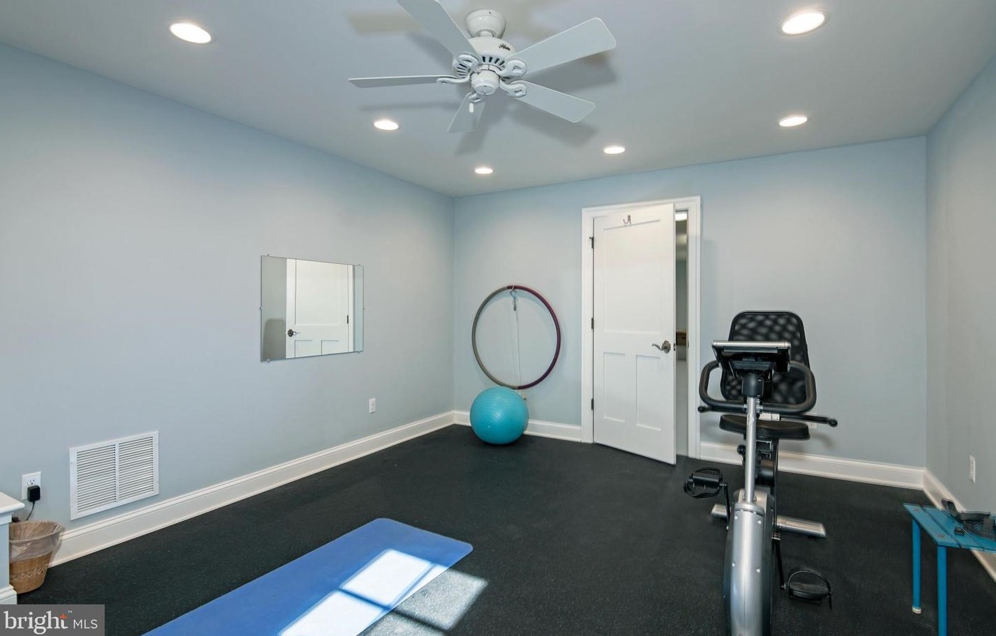 26404 Presquile Dr, Easton MD 21601 exterior