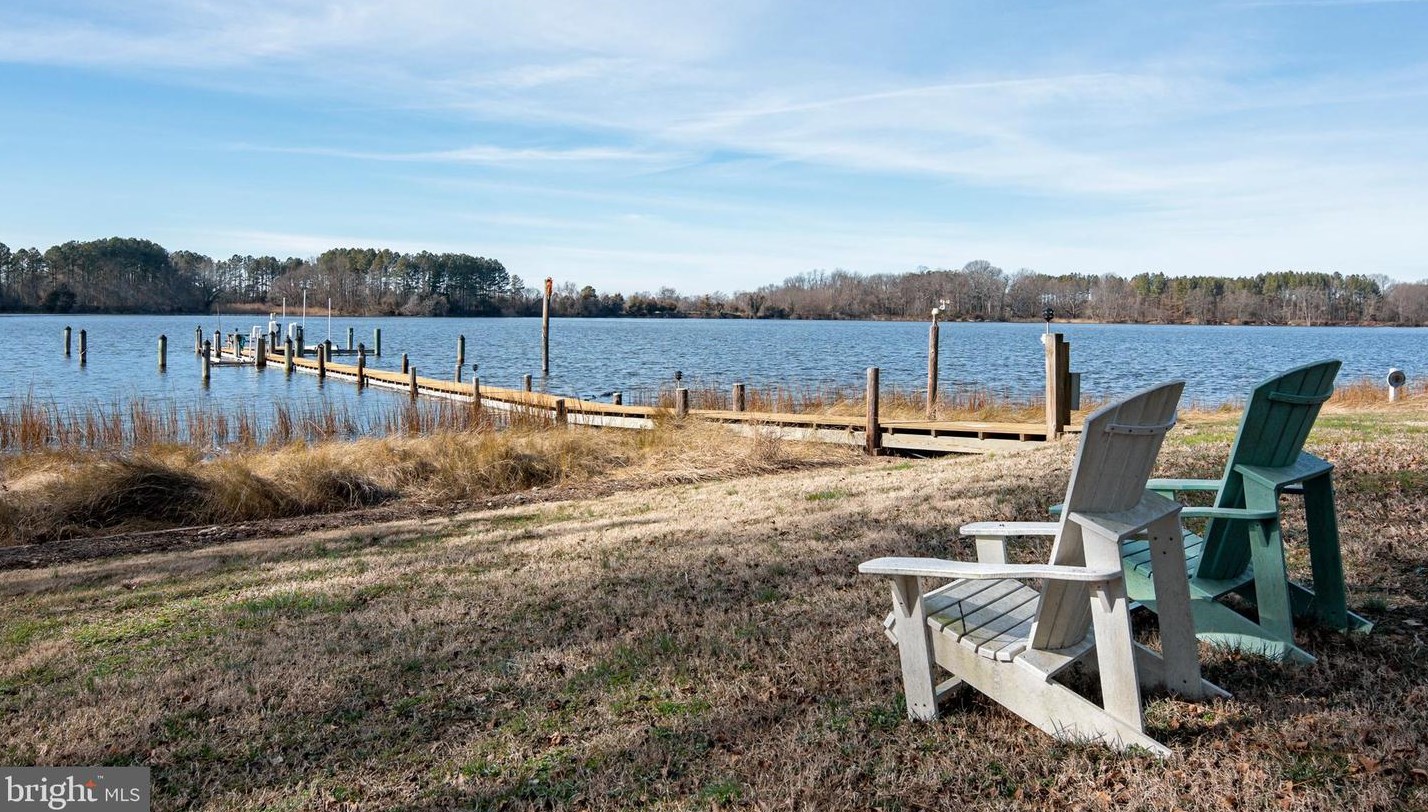 26404 Presquile Dr, Easton MD 21601 exterior