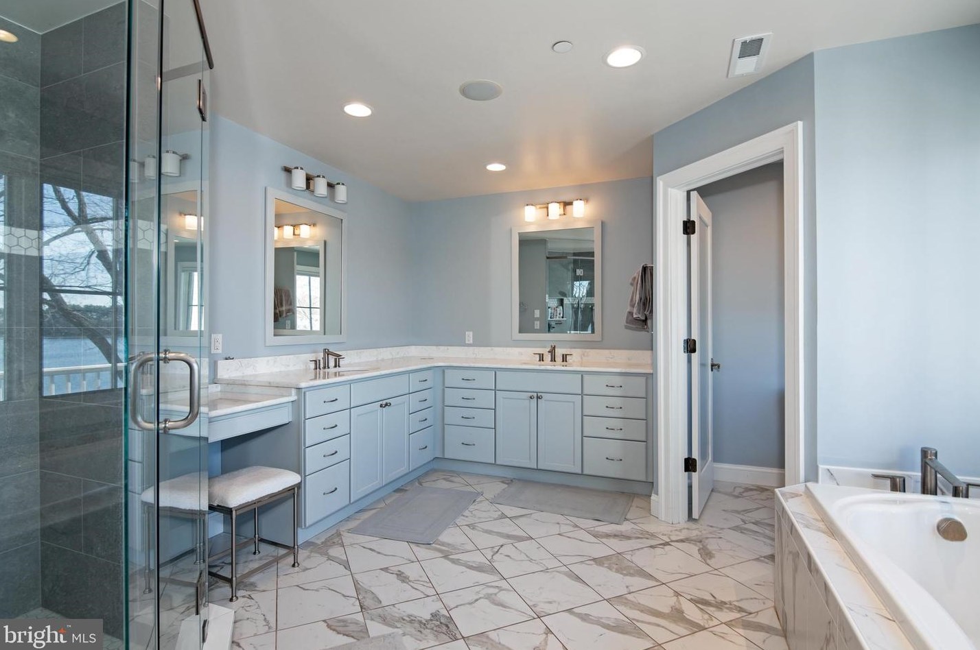 26404 Presquile Dr, Easton MD 21601 exterior