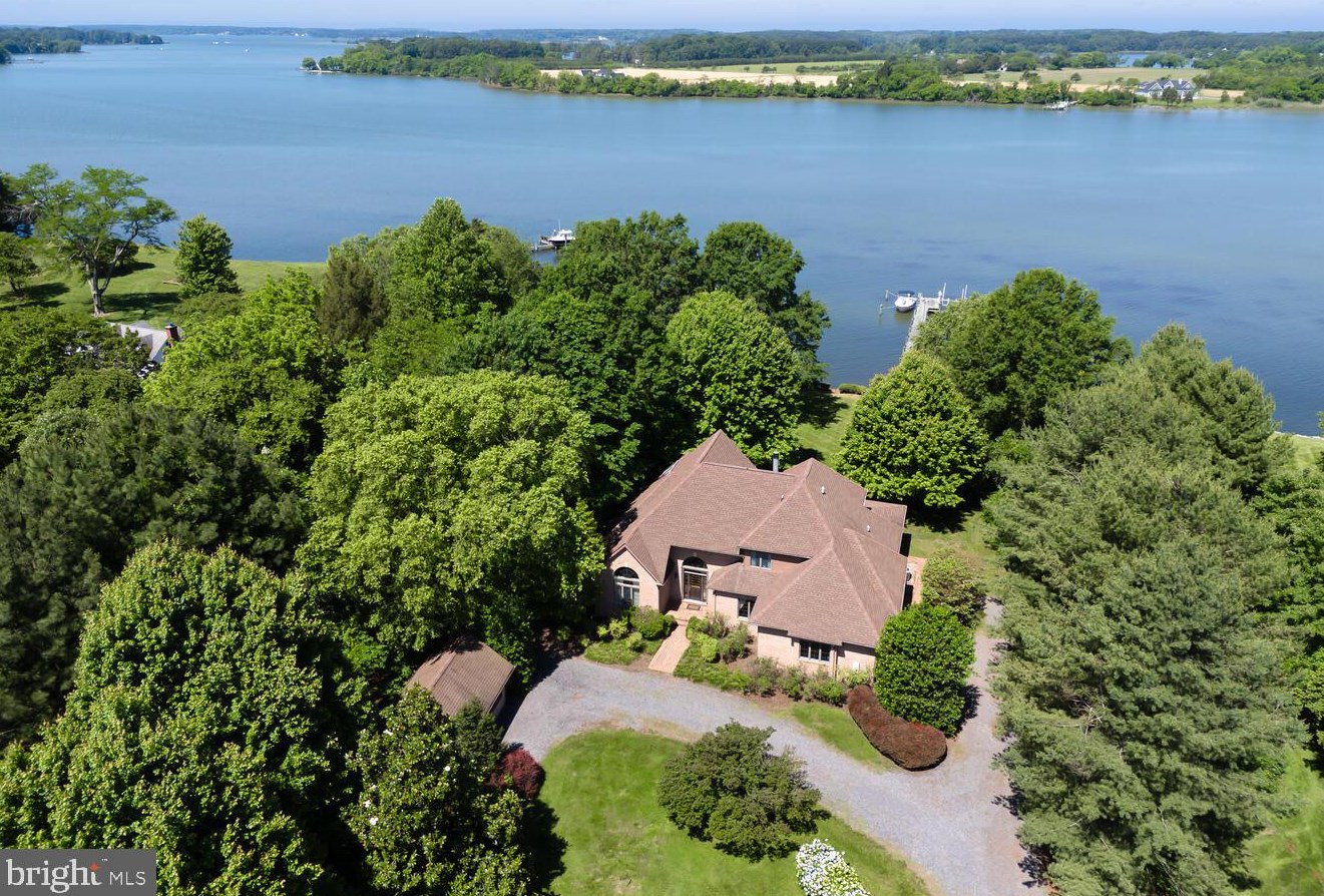 8288 Bozman Neavitt Rd, Saint Michaels MD 21663-2462 exterior