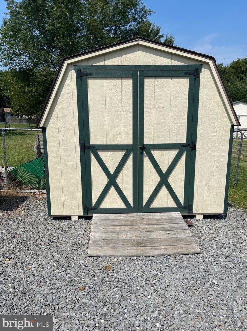 29472 Golton Dr, Easton MD 21601-7102 exterior