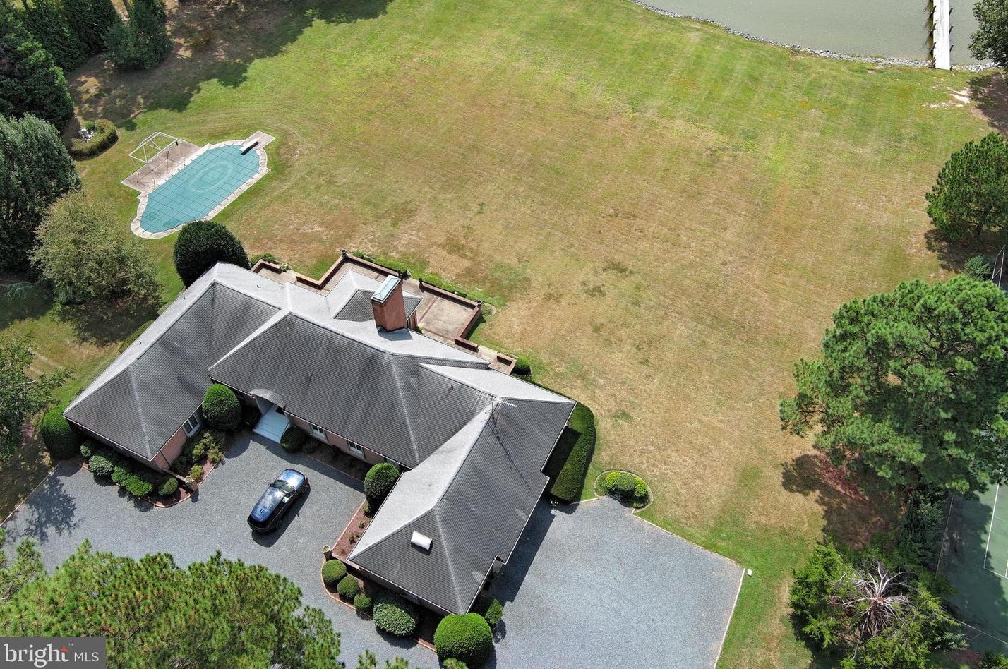 9338 Bantry Rd, Easton MD 21601-5715 exterior