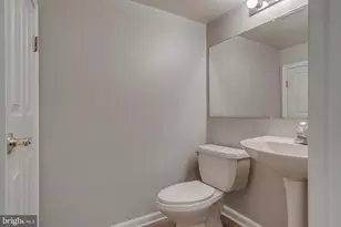 1026 Lindsay Ln, Hagerstown, MD 21742 - Photo 29