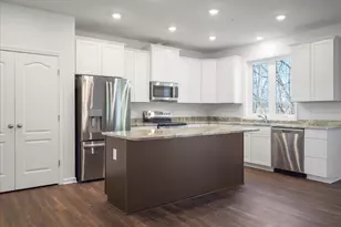 12928 Hawkins Cir, Hagerstown, MD 21742 - Photo 11